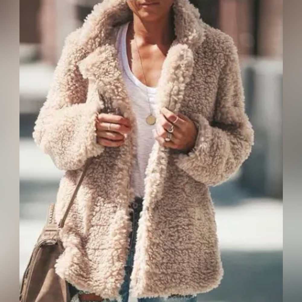 Knox Rose  Teddy Curly Sherpa Jacket